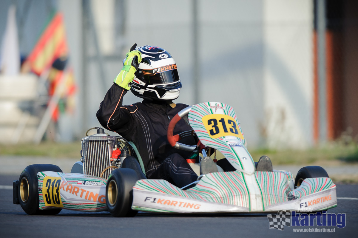 Łukasz Bartoszuk w tym sezonie będzie kierowcą F1Karting oraz CRG Spa. W barwach F1Karting ścigał się w ubiegłym roku w kategorii Senior Max.
